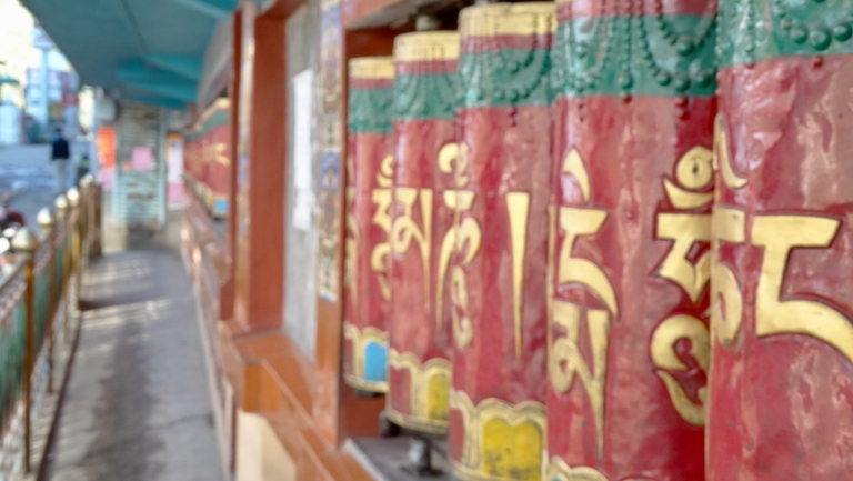 Buddhist prayer columns